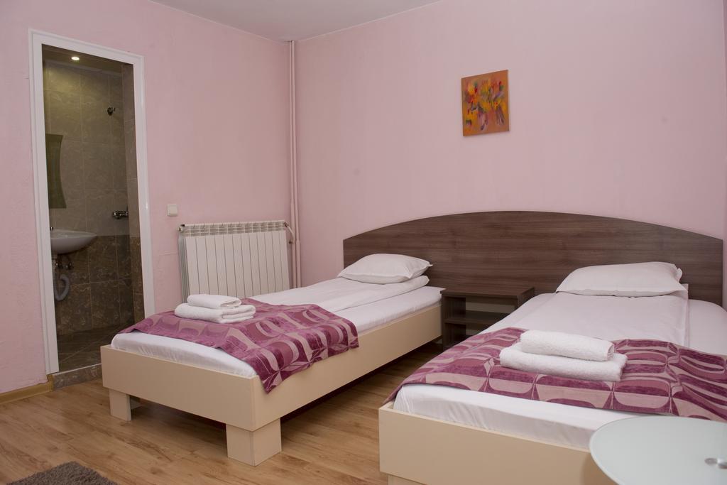St.St. Constantine And Helena Otel Sandanski Dış mekan fotoğraf