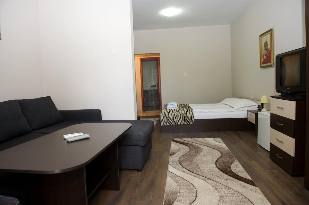 St.St. Constantine And Helena Otel Sandanski Dış mekan fotoğraf