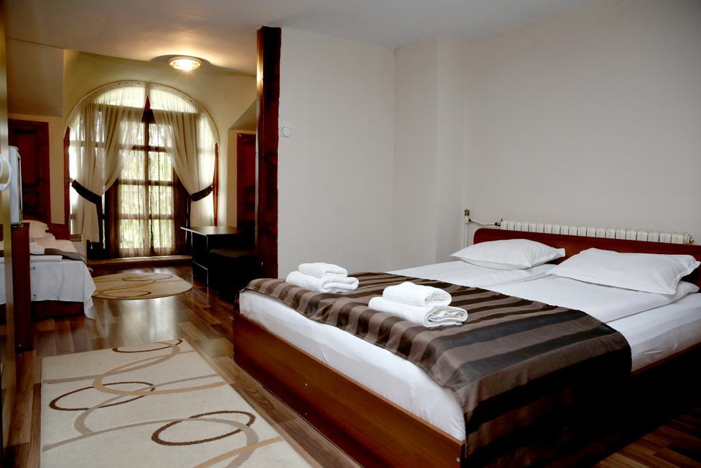 St.St. Constantine And Helena Otel Sandanski Dış mekan fotoğraf