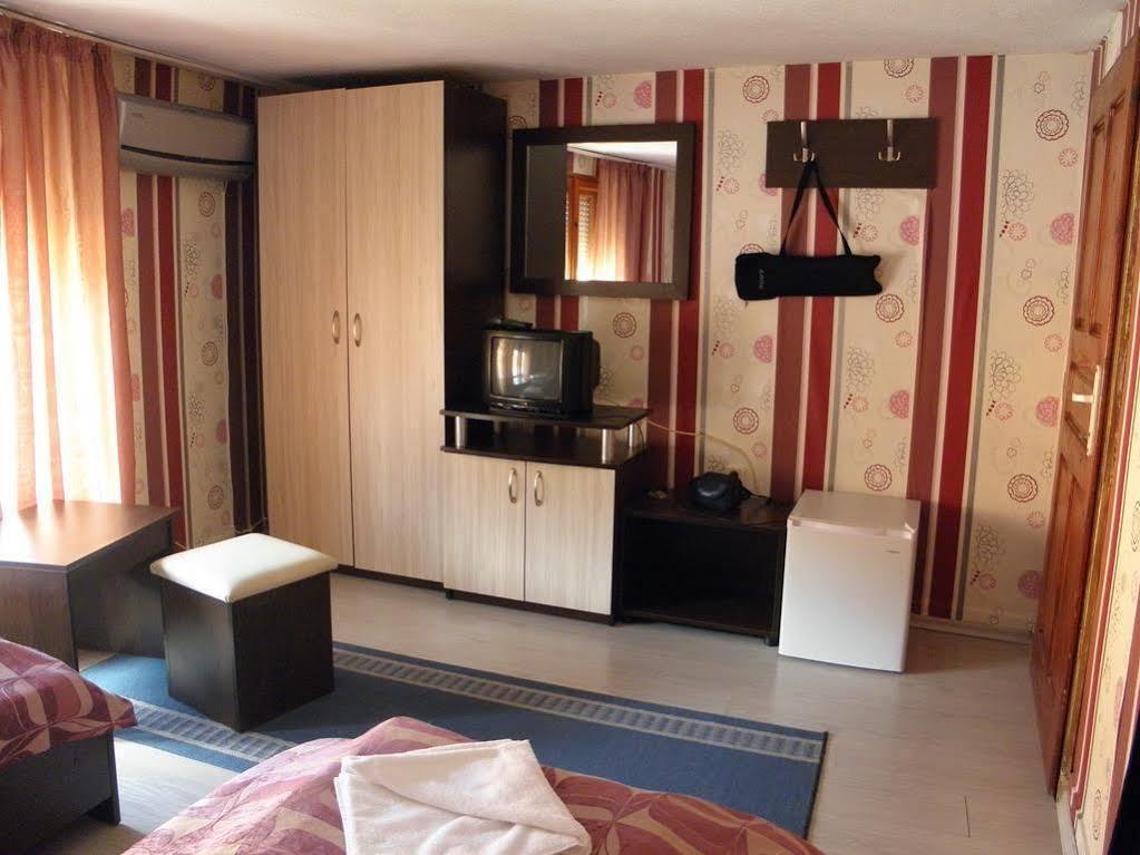 St.St. Constantine And Helena Otel Sandanski Dış mekan fotoğraf