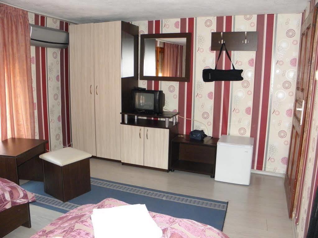 St.St. Constantine And Helena Otel Sandanski Dış mekan fotoğraf