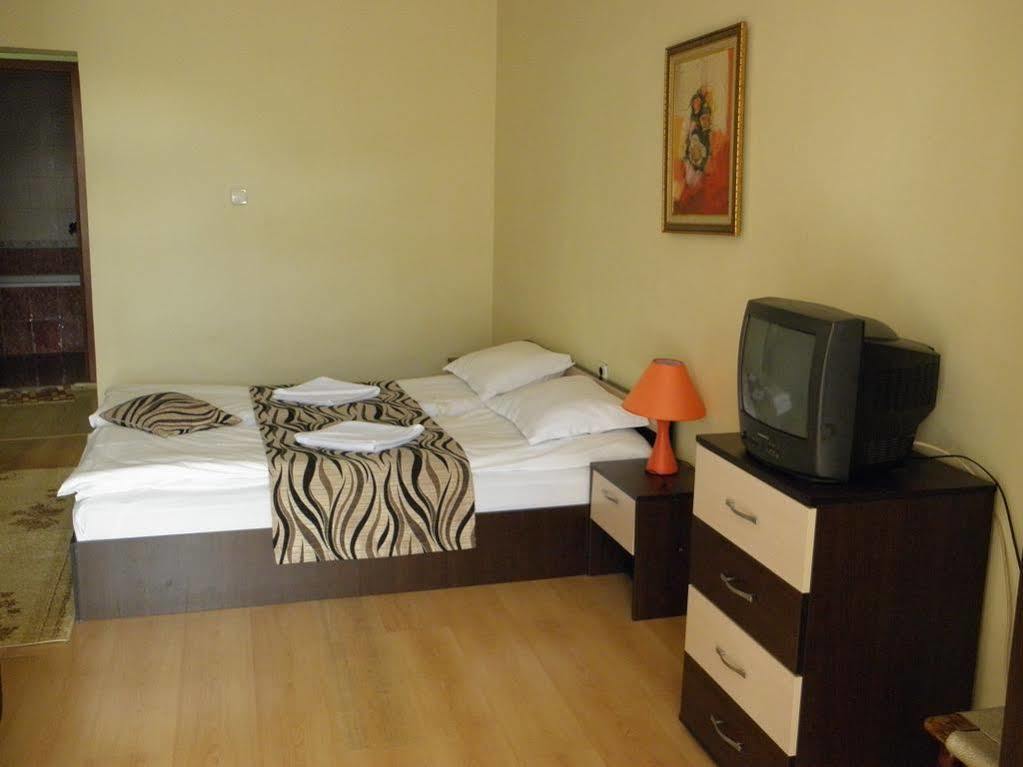 St.St. Constantine And Helena Otel Sandanski Dış mekan fotoğraf